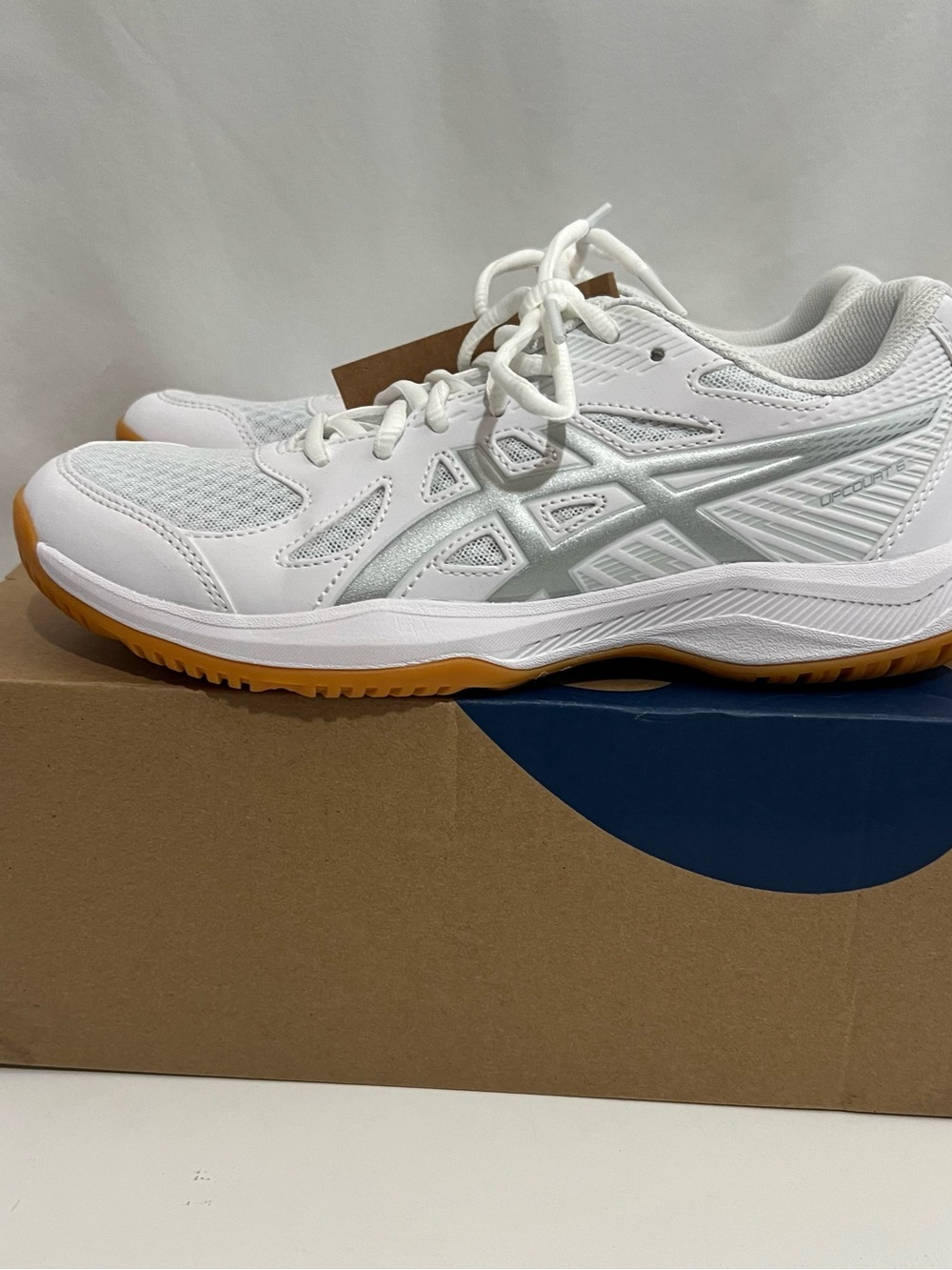 ASICS Women's Upcourt 6 Volleyball Shoes White & Silver Size 8.5 New - Picture 3 of 13